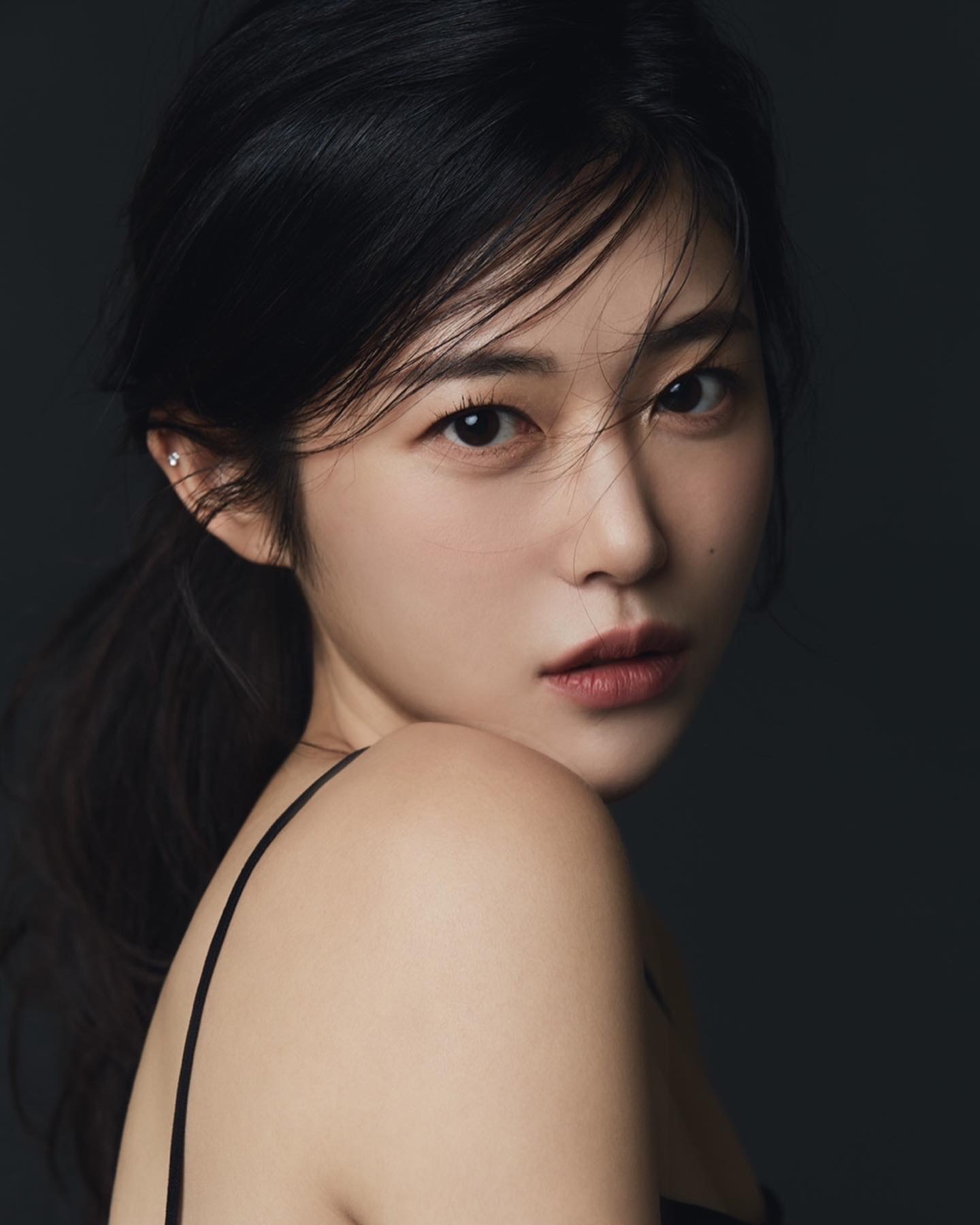 이봄 (26)